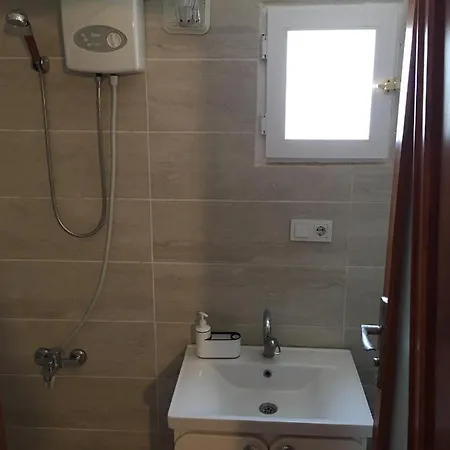 Authentic House With Impressive Castle View Near Ephesus In Selcuk, Izmir *